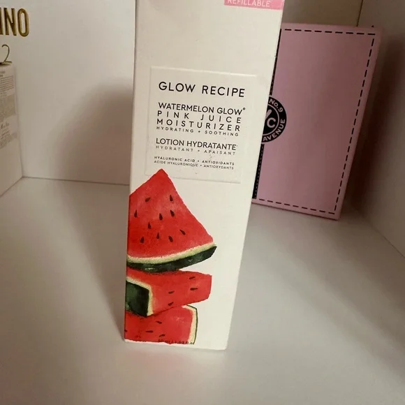 Glow Recipe Watermelon Glow Pore-Tight Toner with Red and White Packaging